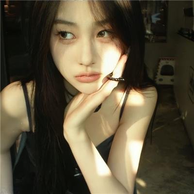 小鱼莉莉